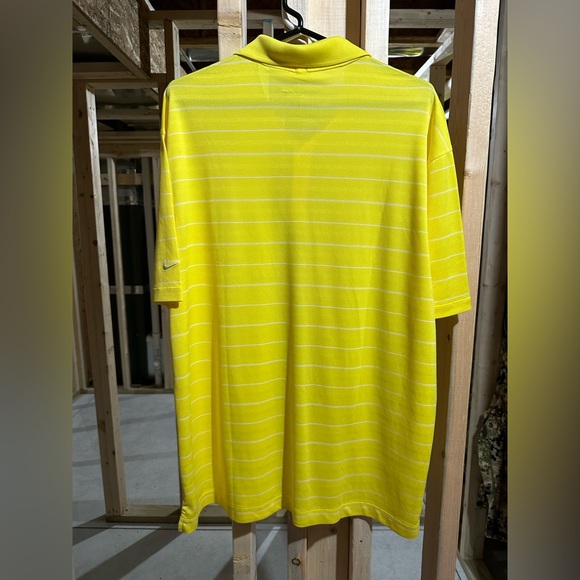 Nike Golf Polo Bright Yellow New Men’s Large - Picture 3 of 3